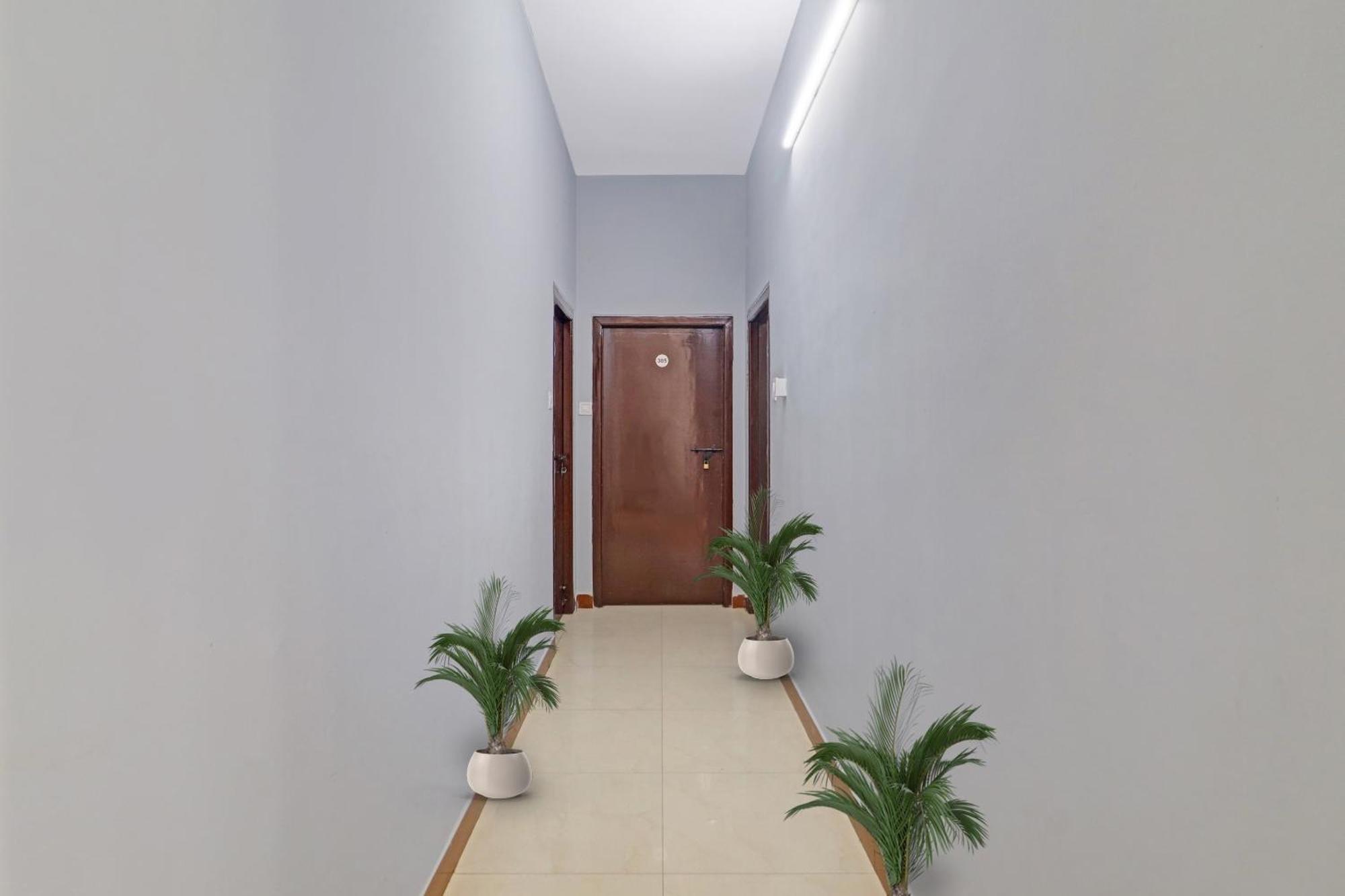 Hotel O Jagannath Near Shilparamam Kondapur  エクステリア 写真